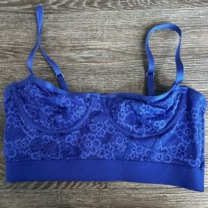 Elegant Blue Lace Underwire Bra
